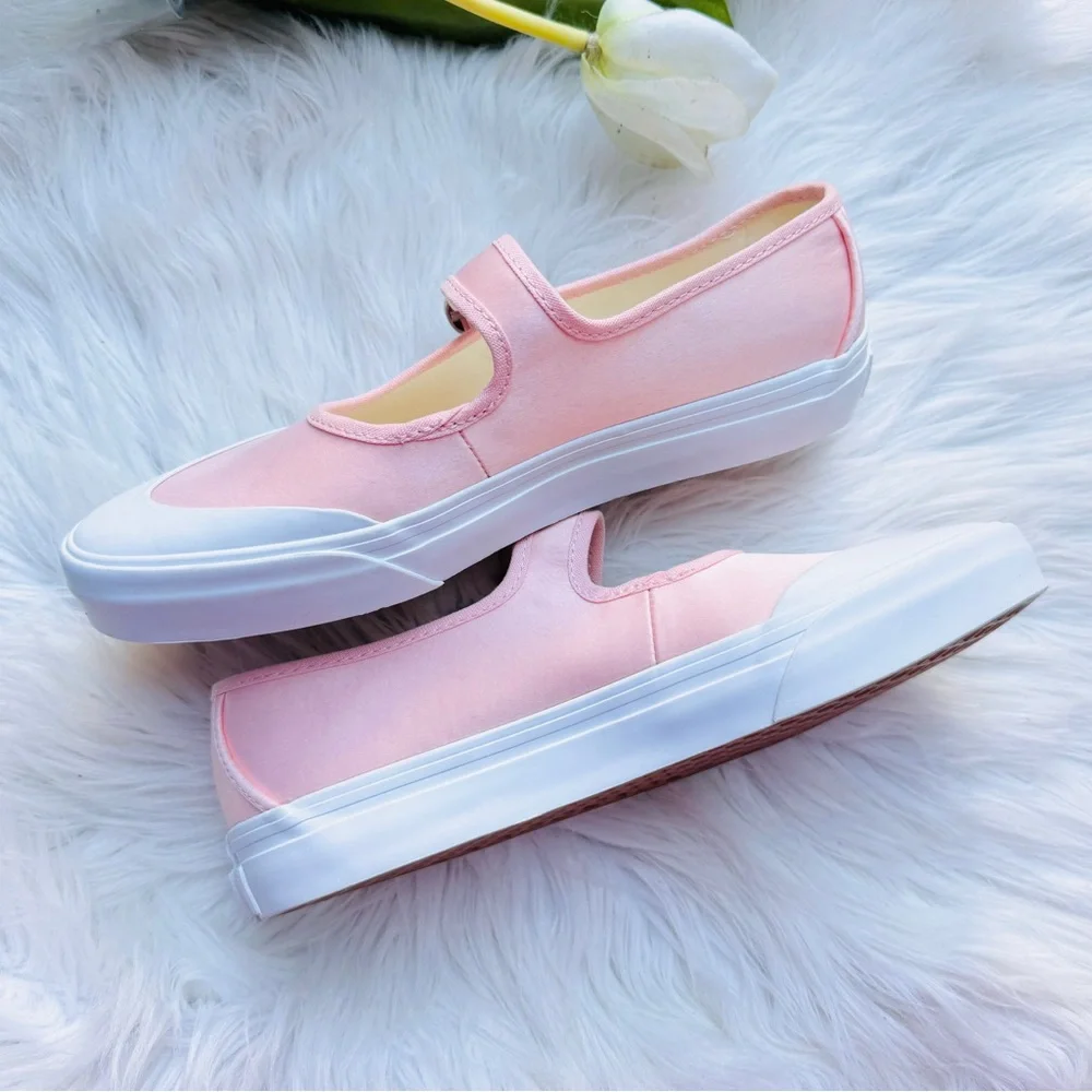 NEW | Vans Mary Jane Style 93 Sneakers